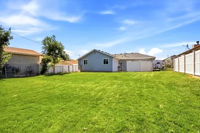 5220 S 2100 W, Roy, UT 84067 - Photo 19