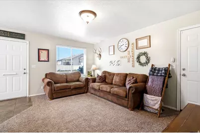 5220 S 2100 W, Roy, UT 84067 - Photo 3