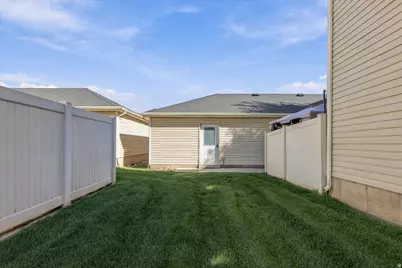 7458 S 1550 E, South Weber, UT 84405 - Photo 25
