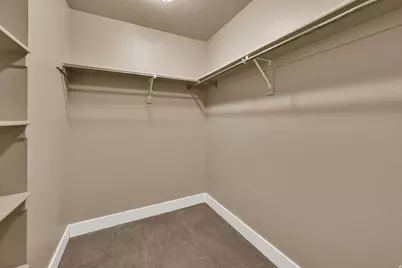 4268 S Main St, Murray, UT 84107 - Photo 27