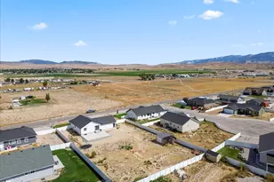 130 E 300 N, Centerfield, UT 84622 - Photo 9