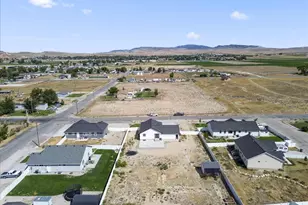 130 E 300 N, Centerfield, UT 84622 - Photo 7