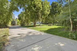 498 E 300 S, Logan, UT 84321 - Photo 39