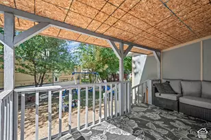 8808 S Oxford Cir, Sandy, UT 84070 - Photo 5