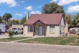 345 E 100 S, Richfield, UT 84701 - Photo 3