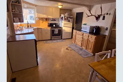 345 E 100 S, Richfield, UT 84701 - Photo 17