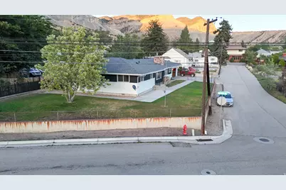 43 A St, Helper, UT 84526 - Photo 21