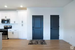 776 W Blue Magic Ln S, Midvale, UT 84047 - Photo 3