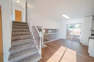 10273 S Countrywood Dr, Sandy, UT 84092 - Photo 7