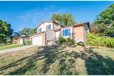 10273 S Countrywood Dr, Sandy, UT 84092 - Photo 29