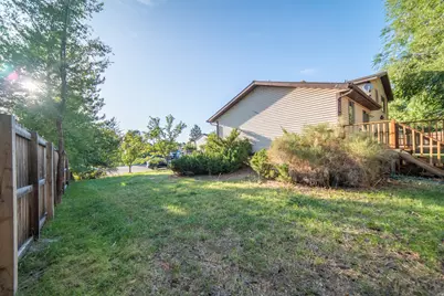 10273 S Countrywood Dr, Sandy, UT 84092 - Photo 31