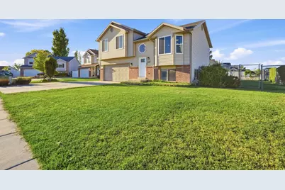 4012 W 4700 S, Roy, UT 84067 - Photo 3
