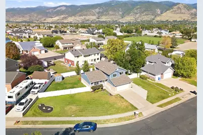 934 W Meadowlark Ln N, West Bountiful, UT 84087 - Photo 37