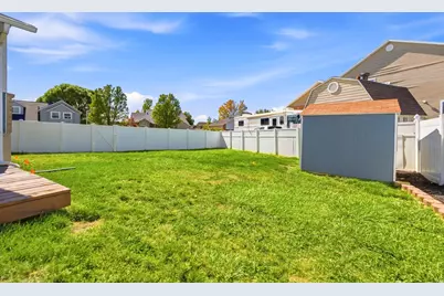 934 W Meadowlark Ln N, West Bountiful, UT 84087 - Photo 29