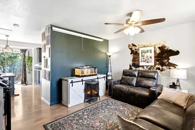 425 W 300 N, Clearfield, UT 84015 - Photo 5