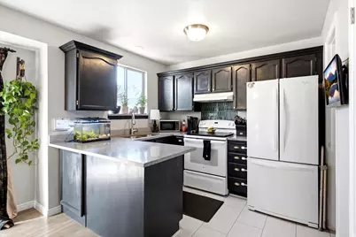 425 W 300 N, Clearfield, UT 84015 - Photo 7
