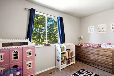 425 W 300 N, Clearfield, UT 84015 - Photo 17