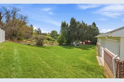 98 E 400 S, Providence, UT 84332 - Photo 35