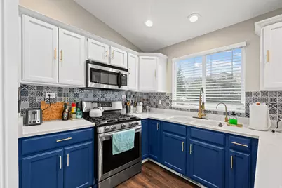 1028 E Canfield Dr N, Ogden, UT 84404 - Photo 5