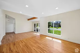 1107 E Birchbrook Cir S, Cottonwood Heights, UT 84047 - Photo 5
