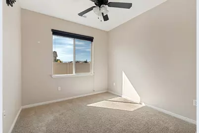 2048 W 400 S, Lehi, UT 84043 - Photo 19