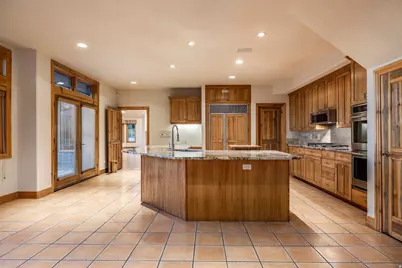 5910 S Whitewater Cir, Holladay, UT 84121 - Photo 11
