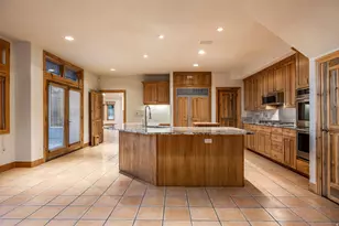 5910 S Whitewater Cir, Holladay, UT 84121 - Photo 11