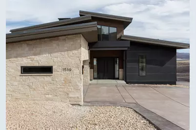 197 W Olympic Ln, Elk Ridge, UT 84651 - Photo 15