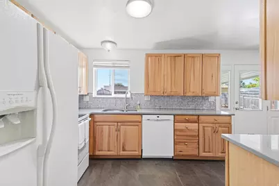 2111 W 7560 S, West Jordan, UT 84084 - Photo 11