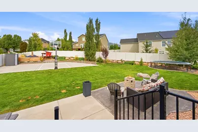 2249 S Parkwood Ln, Kaysville, UT 84037 - Photo 41