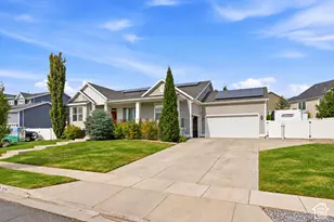 2249 S Parkwood Ln, Kaysville, UT 84037 - Photo 43