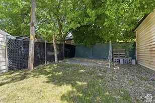 2358 S Polk Ave E, Ogden, UT 84401 - Photo 25
