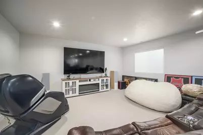 6947 W Granbury Dr, South Jordan, UT 84009 - Photo 31
