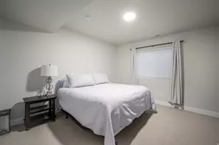 6947 W Granbury Dr, South Jordan, UT 84009 - Photo 27