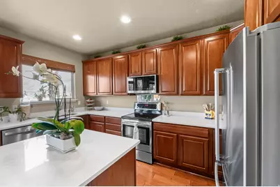 14961 S Winged Bluff Ln, Draper (UT Cnty), UT 84020 - Photo 9