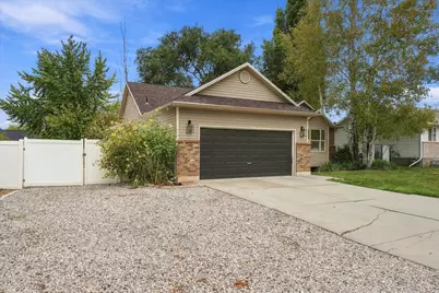 436 W 325 N, Clearfield, UT 84015 - Photo 35
