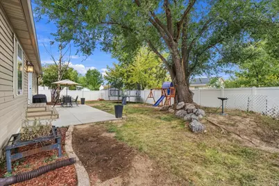 436 W 325 N, Clearfield, UT 84015 - Photo 31