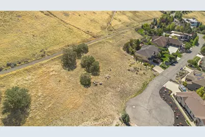 1144 N Twickenham Dr W #137, Salt Lake City, UT 84103 - Photo 11