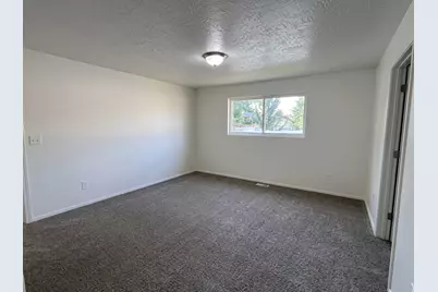 1386 S 1250 E, Clearfield, UT 84015 - Photo 9