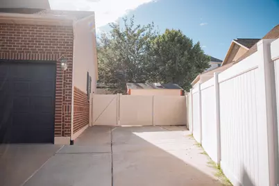 2767 S Irene Dr E, Bountiful, UT 84010 - Photo 5