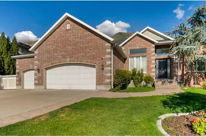 9594 N Aztec Dr, Cedar Hills, UT 84062 - Photo 1