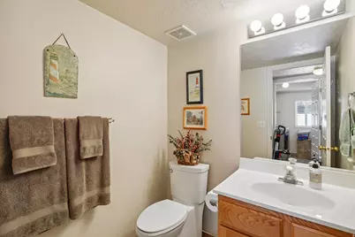 7396 S Balboa Dr, Midvale, UT 84047 - Photo 21