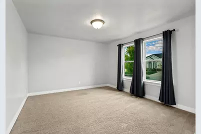 6622 W Indigo Dr, Herriman, UT 84096 - Photo 13