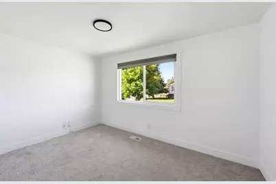 10251 S 535 E, Sandy, UT 84070 - Photo 9
