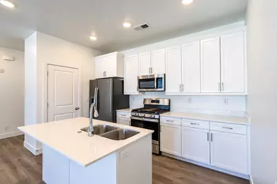 5801 S Garnet Dr #1302, Saint George, UT 84790 - Photo 7