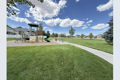 4034 W Scarsborough Ln S, West Jordan, UT 84084 - Photo 15