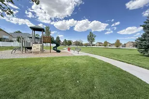 4034 W Scarsborough Ln S, West Jordan, UT 84084 - Photo 15