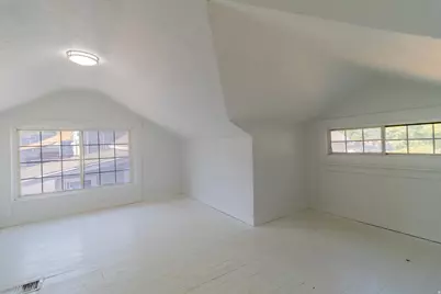 2055 S Adams Ave E, Ogden, UT 84401 - Photo 9