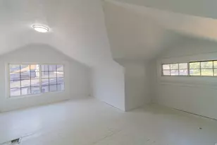 2055 S Adams Ave E, Ogden, UT 84401 - Photo 9