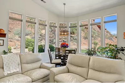 23 N Shadow Ridge Dr, Washington, UT 84780 - Photo 17